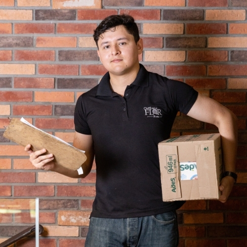 Encargado de Insumos | Requisitos ↓