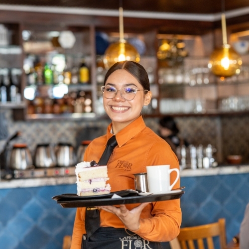 Mesero/a | Requisitos ↓