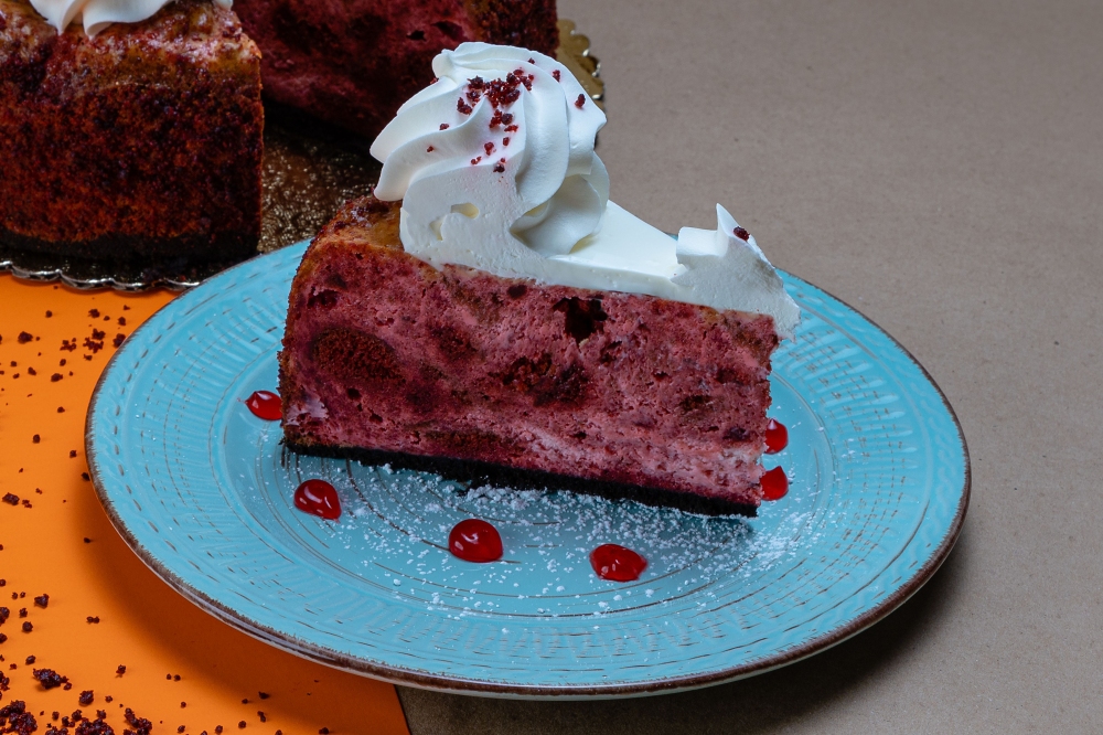 Rebanada de Pastel Queso Red Velvet