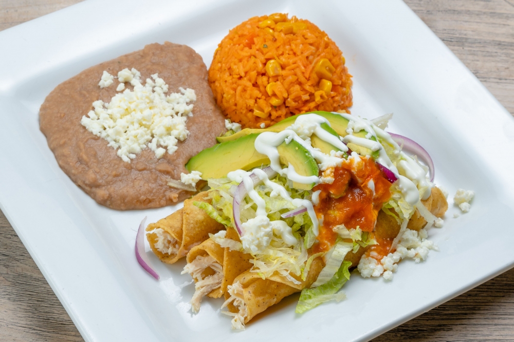 Flautas de Pollo o de Carne