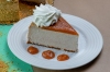 Rebanada de Pastel de Queso con Guayaba
